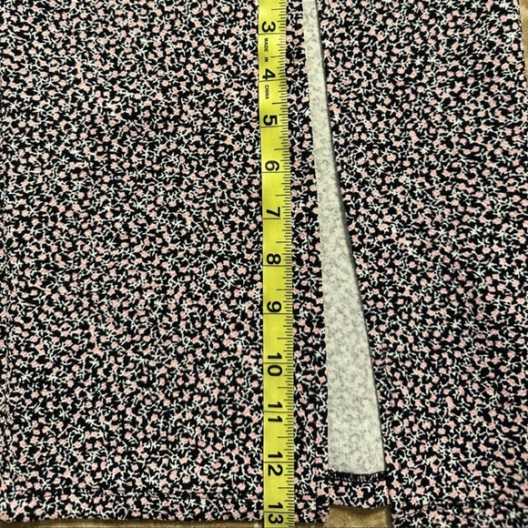 H&M FLORAL PRINT DRESS WITH SLIT - Picture 4 of 7